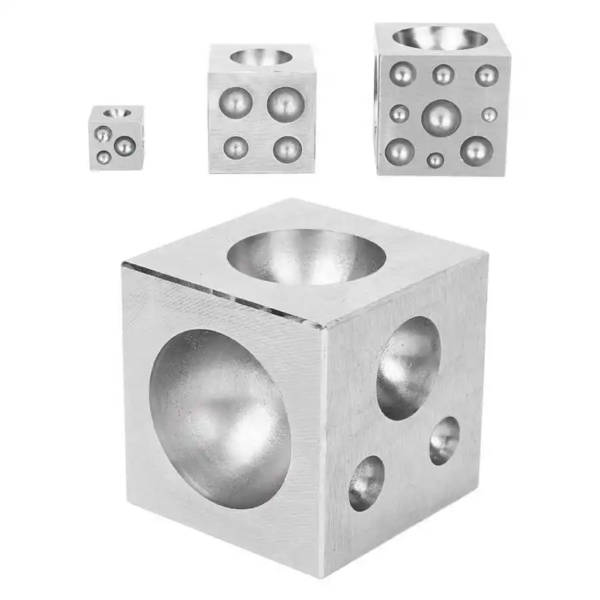DADO CUADRADO 50*50*50 MM DORADO