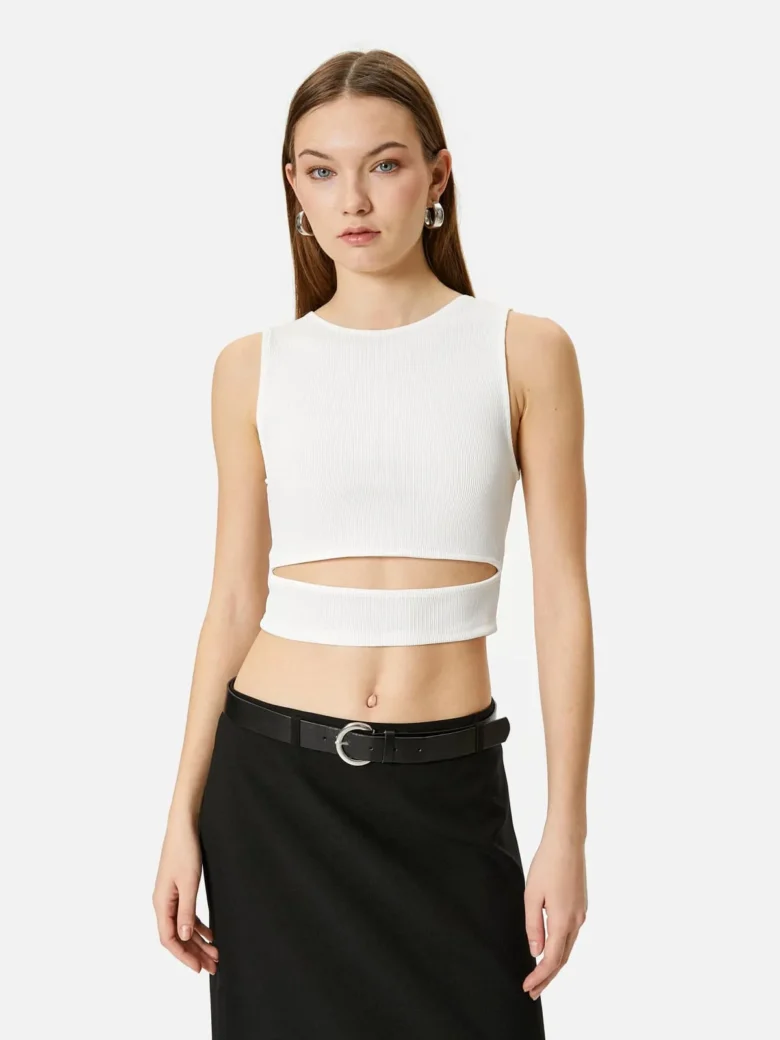 Short-Fit Sporty Round Neck T-shirt - White 1 Short-Fit Sporty Round Neck T-shirt - White